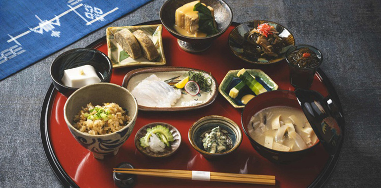 琉球料理 くにんだ