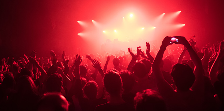 エンタテイメント