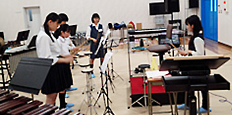 横浜市立戸塚高等学校における横浜市の中学生対象の吹奏楽指導4