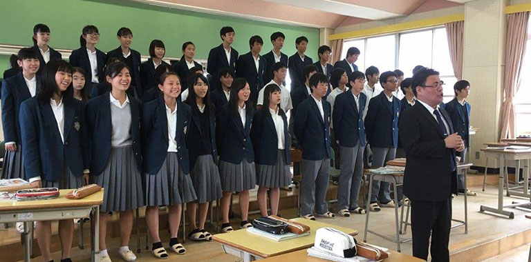 歌唱・合唱の指導＆ミニコンサート 2018年10月9日及び11月13日、14日　門真市立第四中学校、寝屋川市立市民会館