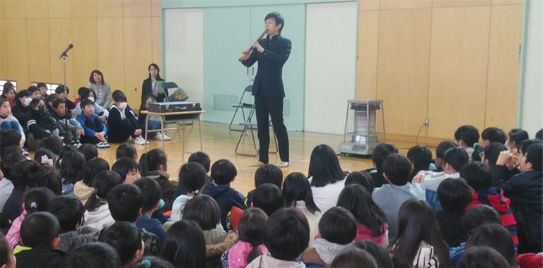 尺八によるレクチャー＆ワークショップ 2019年3月6日　横浜市立さわの里小学校、横浜国立大学附属中学校