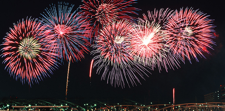 花火の見えるレストランやホテルをお探しします（レストラン検索・予約サービス）