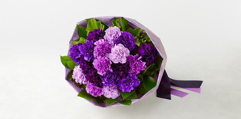 お客様のお祝いにふさわしいプレゼントをご提案します