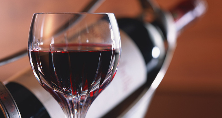 お好みのワインを世界中からお探しします