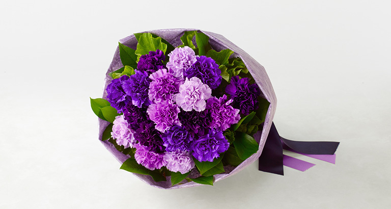 お客様のお祝いにふさわしいプレゼントをご提案します