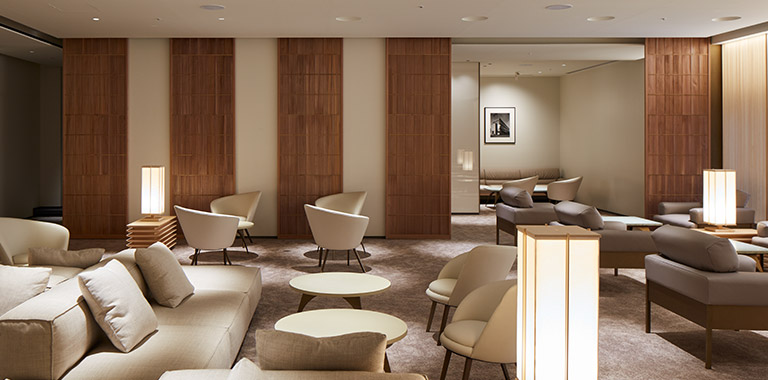 GINZA SIX 「LOUNGE SIX」