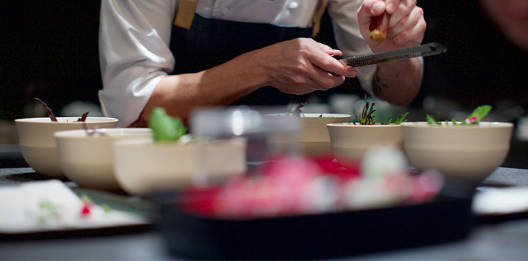 予約困難店でのグルメ体験